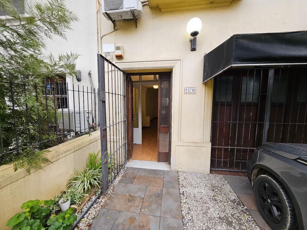 Alquiler de casa para empresa en Parque Batlle. Sobre Av. I