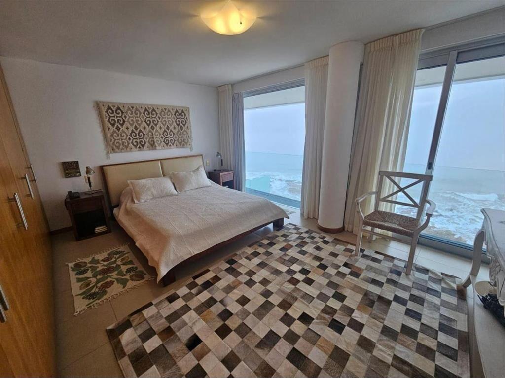 Alquiler anual y temporada apartamento 4 dormitorios Punta
