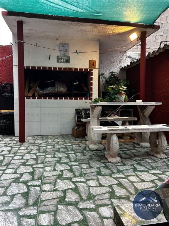 Venta 3 Casas con Renta y Cochera en Jardines del Hipódromo