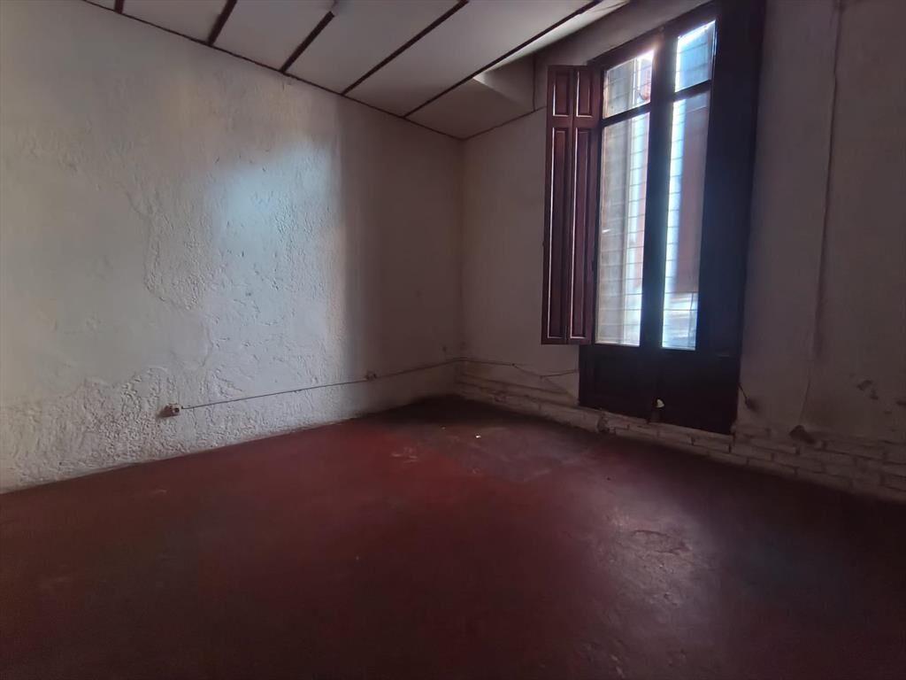 Casa a pasos de 8 de octubre y con servicios cercanos y loc