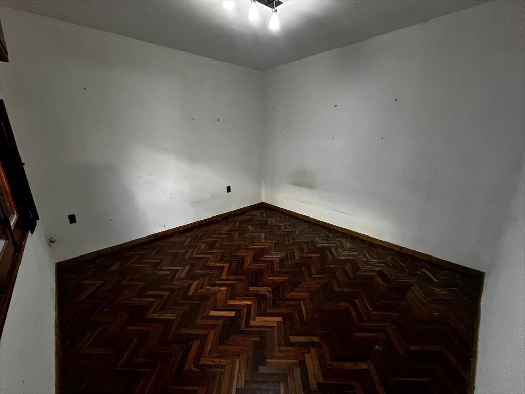 Ciudad de Guayaquil esq Caramuru 4 dorm. 300 m2, piscina y