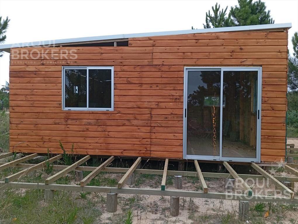 Terreno en venta en Punta del Diablo Rocha con cabaña