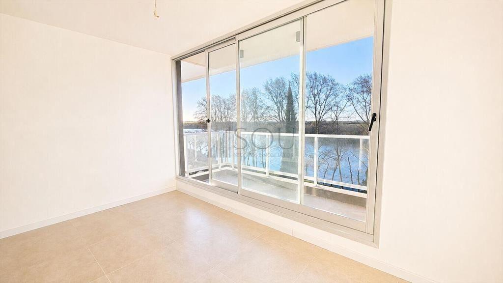 Venta apartamento de 2 dormitorios y cochera en Dolores, So