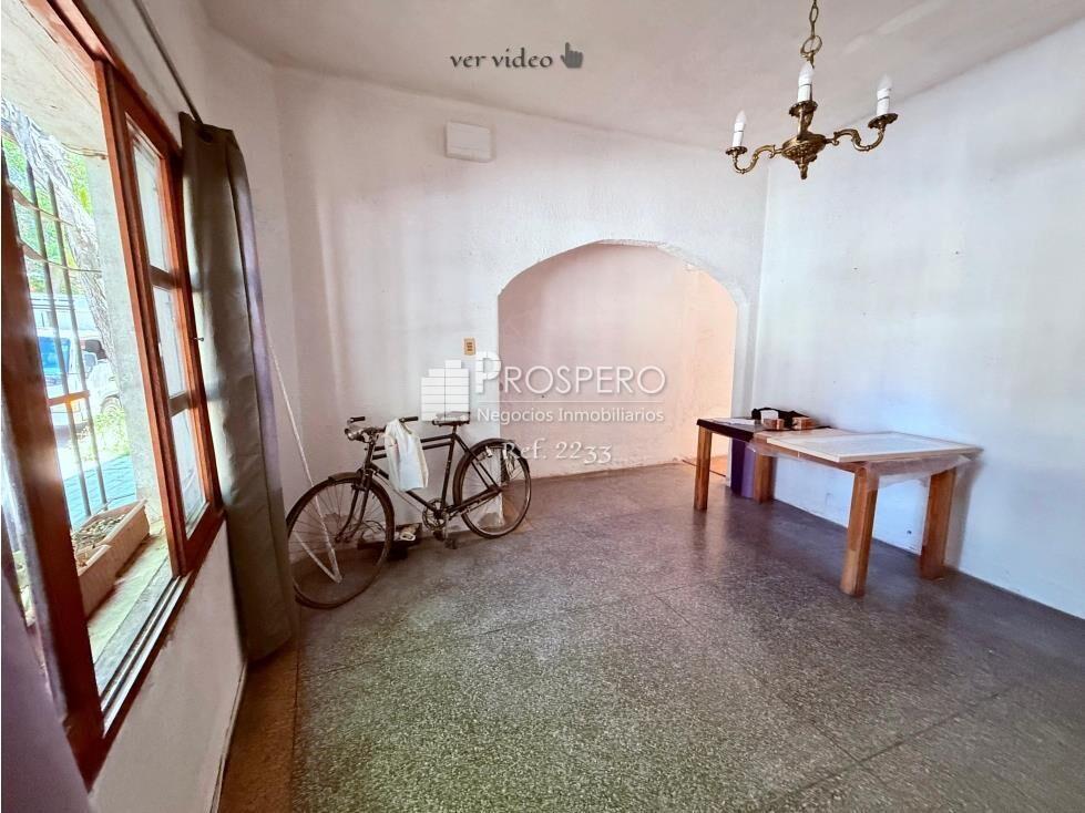 2233/4 Venta terreno con construccion  2dorm Pocitos Nuevo