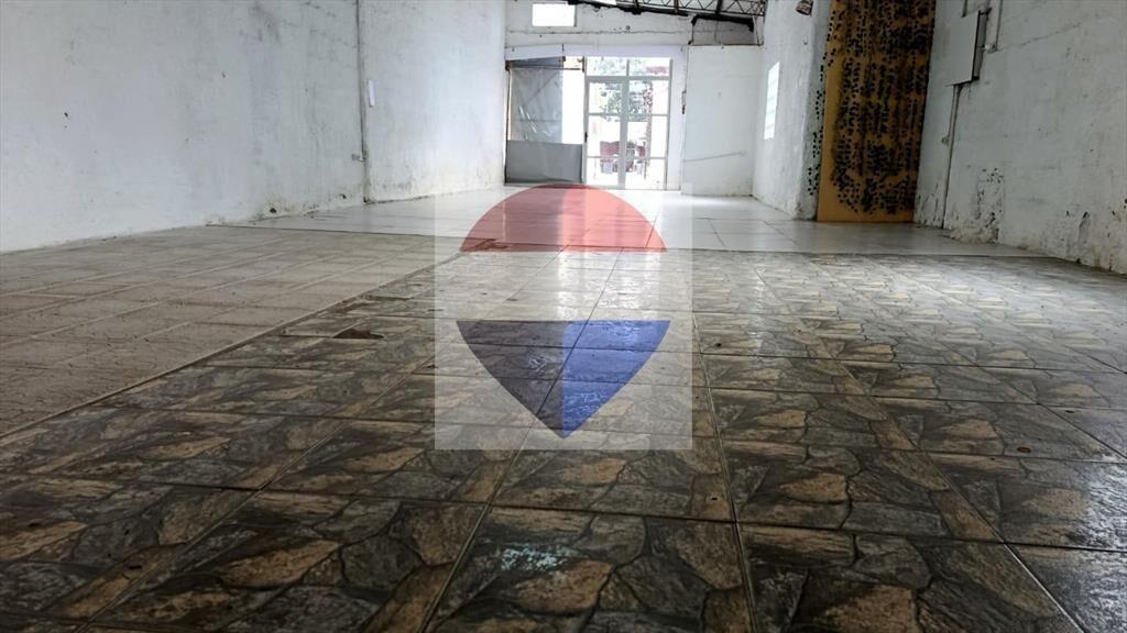 Alquiler Local 129 m² + Espacio Verde en Pando