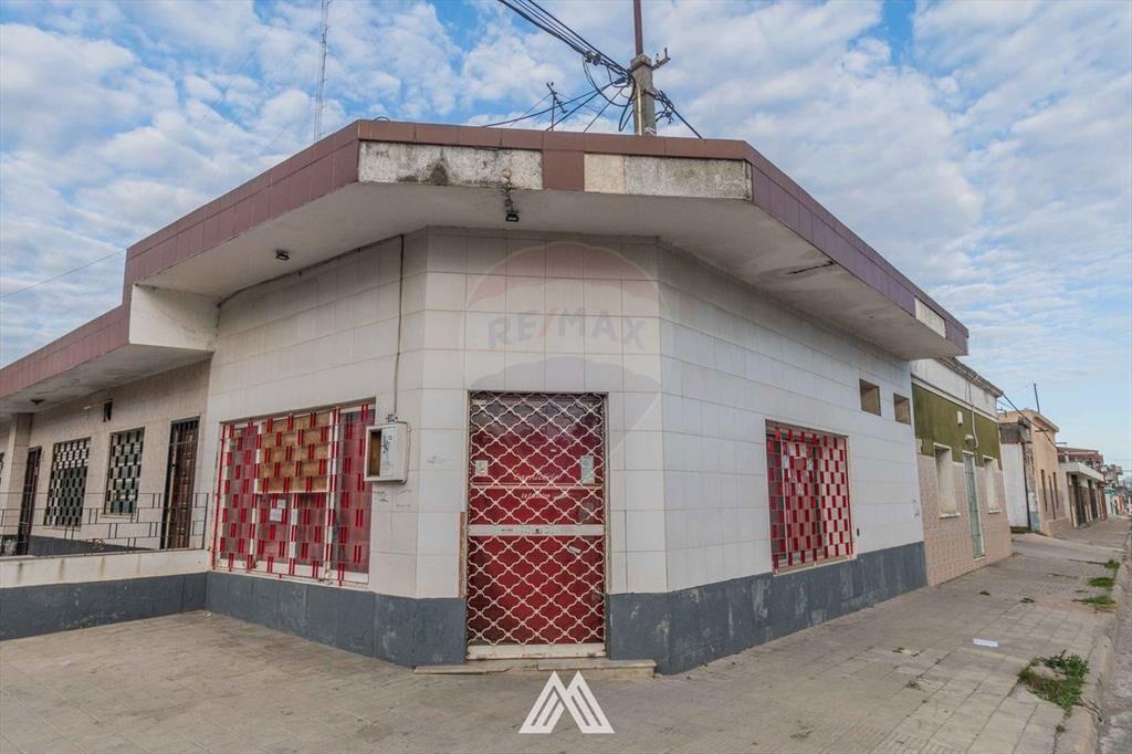 Se alquila local comercial en Pando