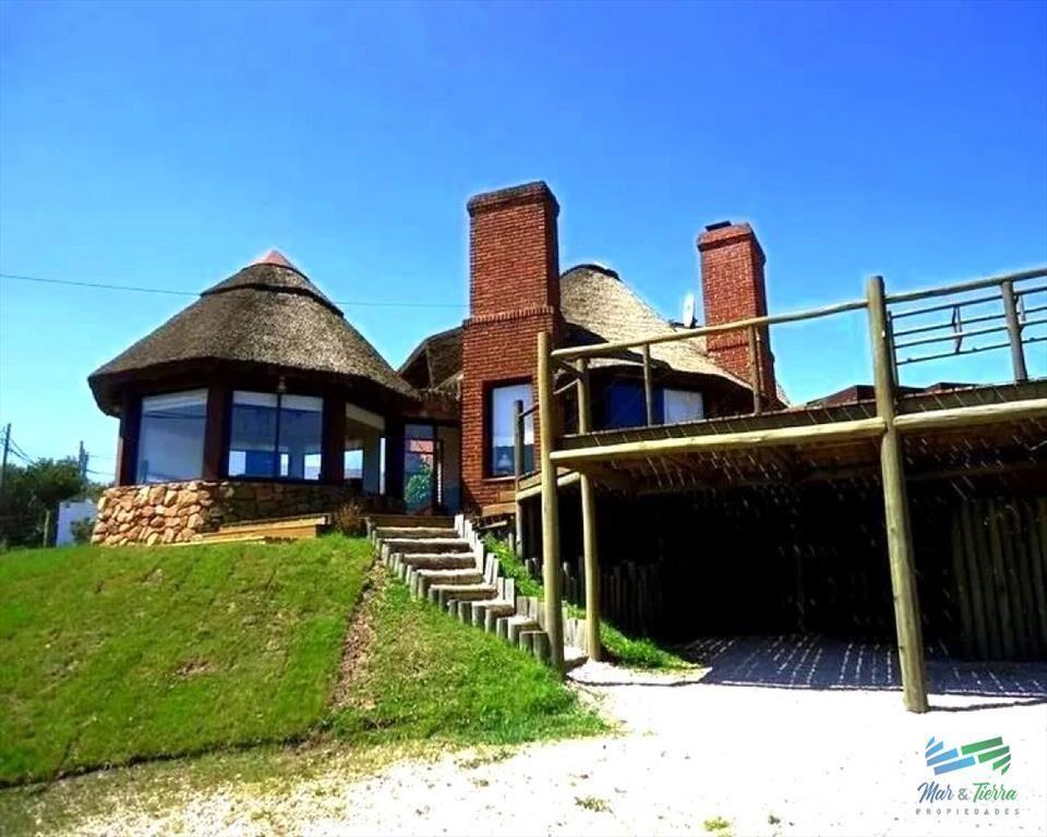 Vendo casa en El Chorro Manantiales de tres playa