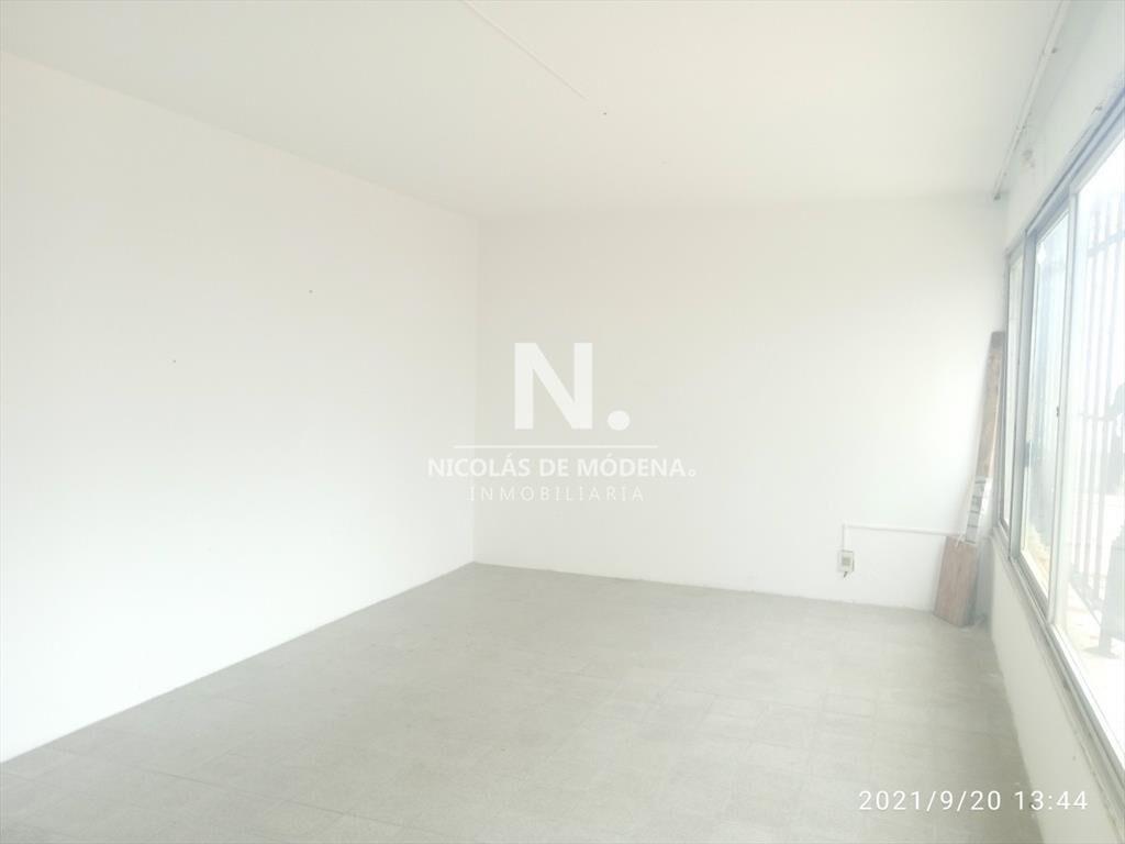 Local en Venta de 2 Plantas con 1 Baño.