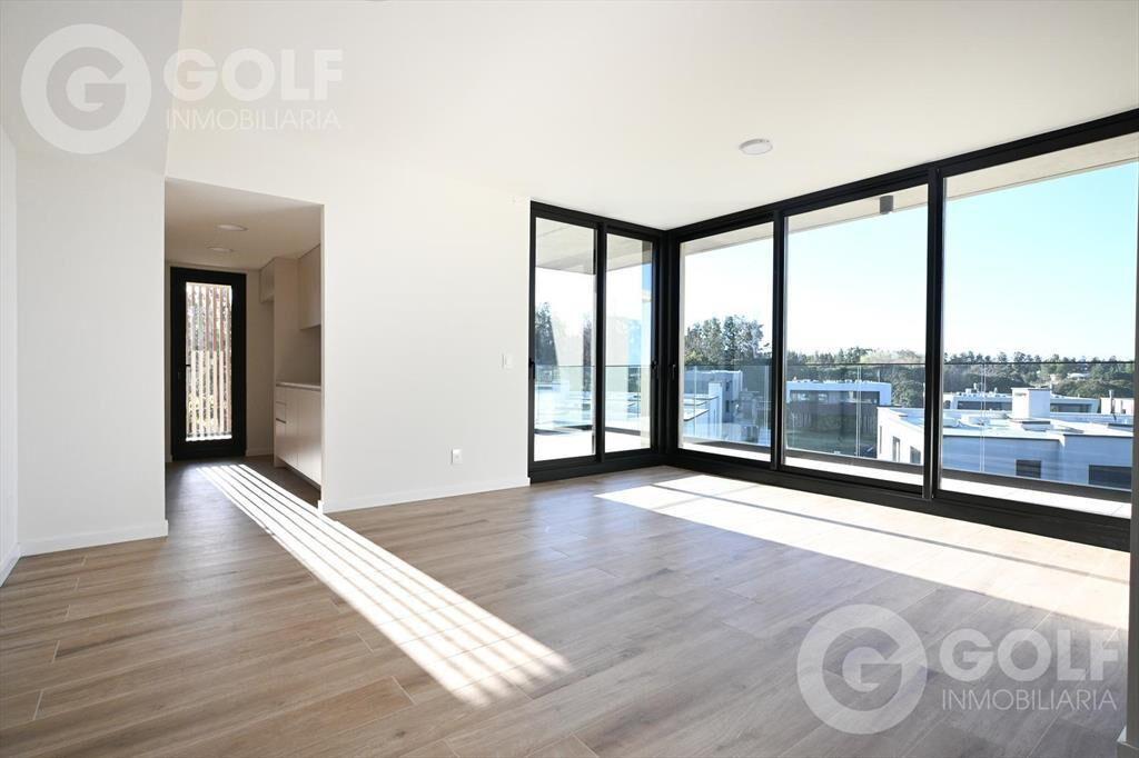 Venta apartamento de 2 dormitorios con terraza parrillero e