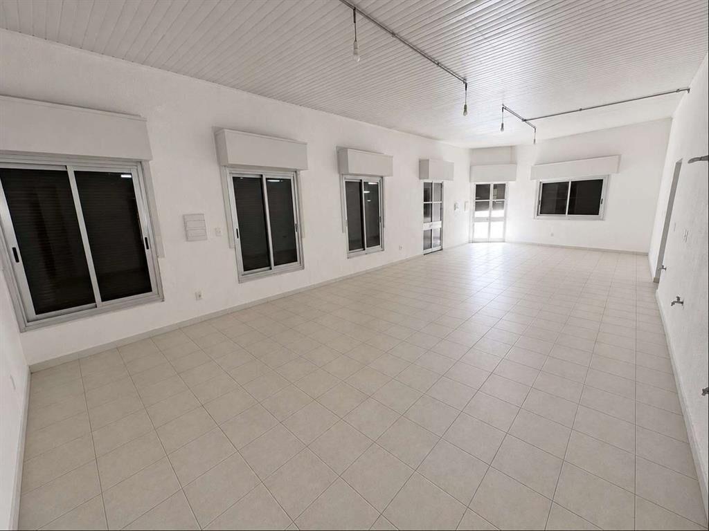 LOCAL COMERCIAL EN ALQUILER | ESQUINA SAN MARTÍN Y JOSÉ BAT