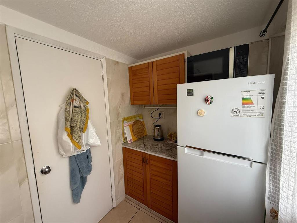 Alquiler anual apartamento 1 dormitorio a pasos de El Emir
