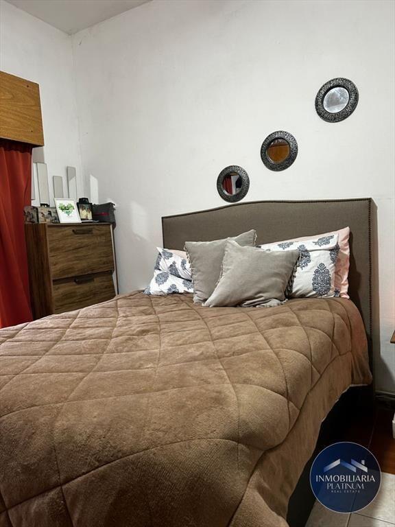 Venta 3 Casas con Renta y Cochera en Jardines del Hipódromo