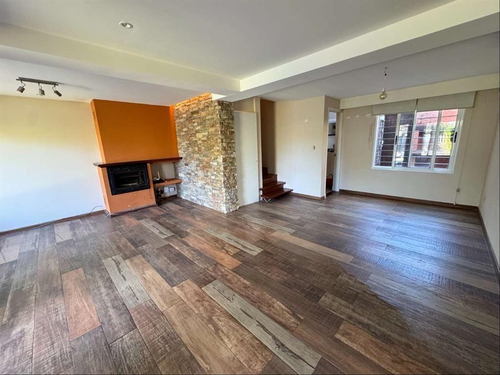 Casa en Punta Gorda, 3 dormitorios, cochera, Excelente esta