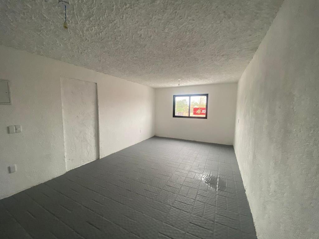 Ruta 10 , corazón de la Barra, 4 mts de frente,  60 m2 !!