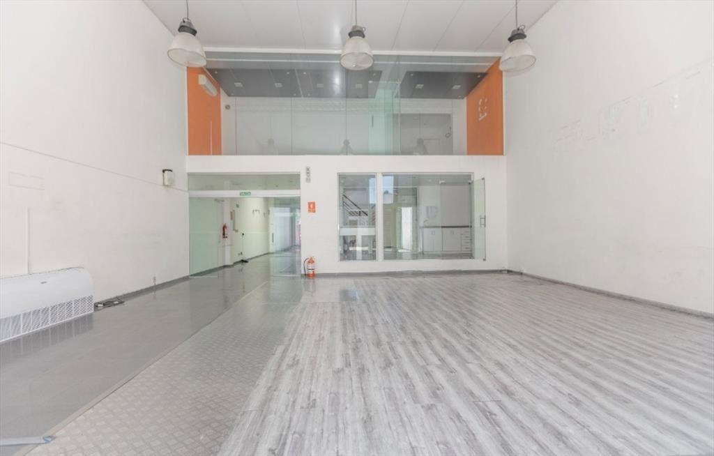 Casa en alquiler en Tres Cruces para empresa