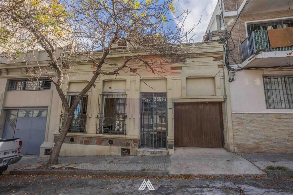 VENTA CASONA Y DOS APARTAMENTOS CON GARAJE PALERMO