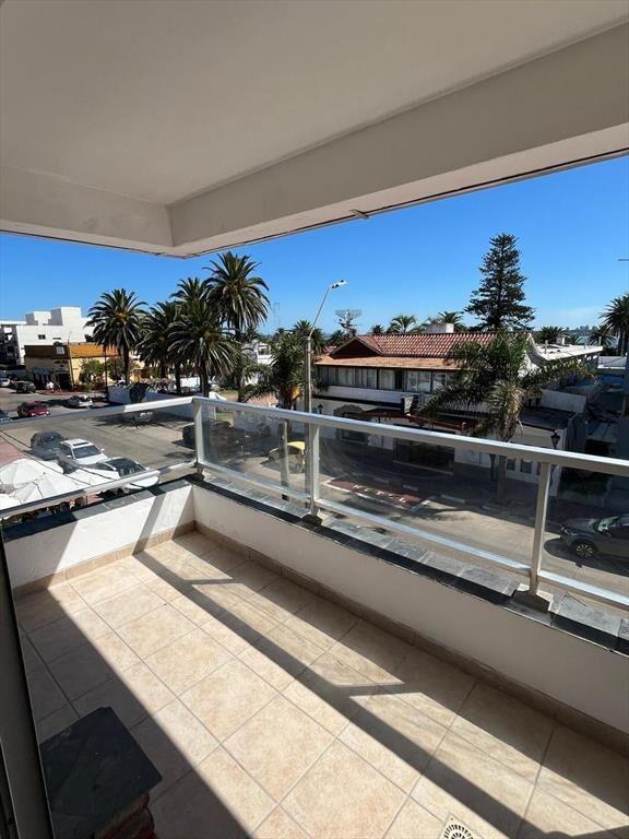 APARTAMENTO EN ALQUILER ANUAL EN PENÍNSULA - 1 DORMITORIO C