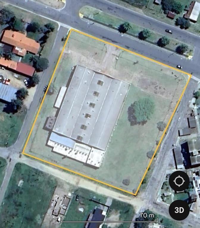 Baltasar Brum y Artigas, 3500 m2 construídos, 7000 m2 de te