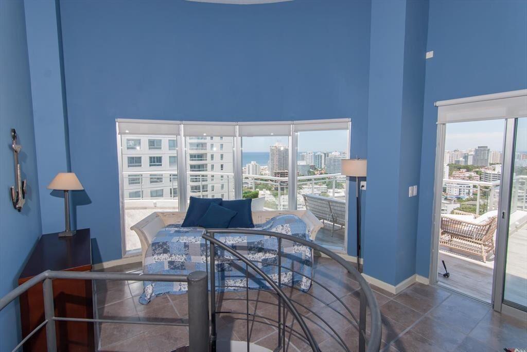 Apartamento Penthouse sobre Av. Roosevelt