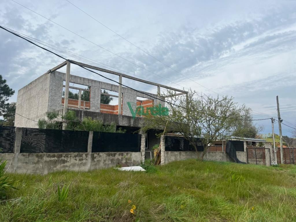 Casa de 3 dormitorios en Cuchilla Alta