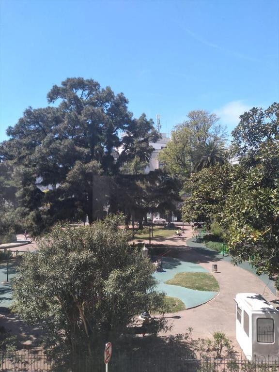 Plaza Zabala esquina Washington