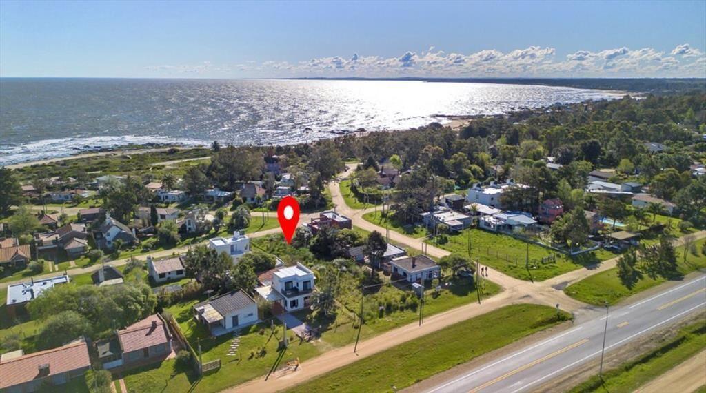 VENTA TERRENO PIRIAPOLIS  A METROS DEL MAR