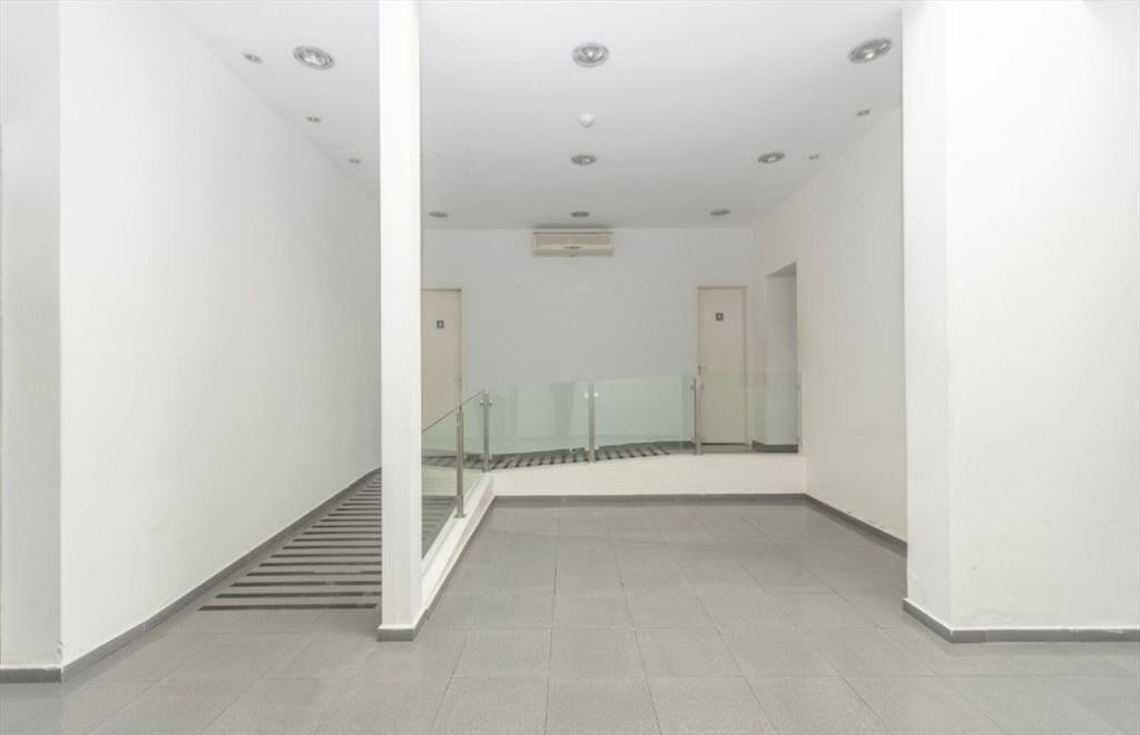 Casa en alquiler en Tres Cruces para empresa