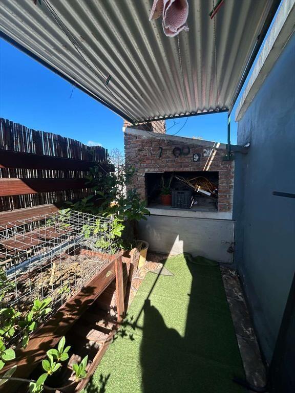 Alquiler casa de altos 2 dorm con garage la teja