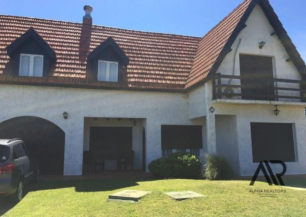Casa en venta en Araminda