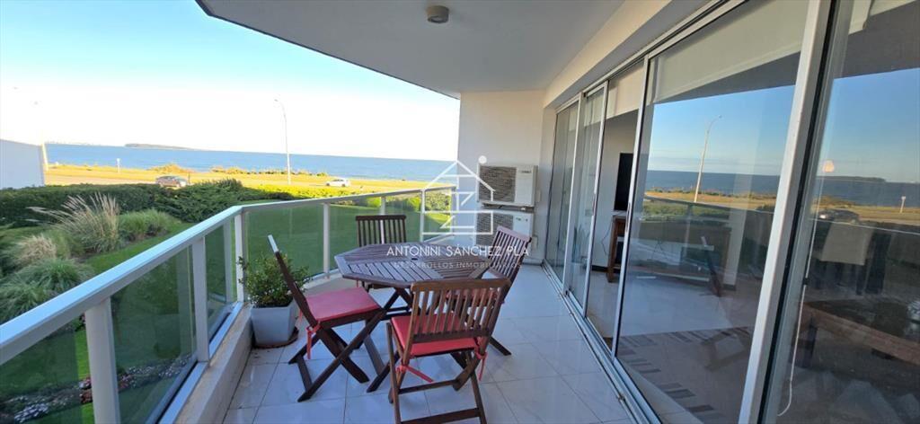 Apartamento 3 dormitorios frente al mar
