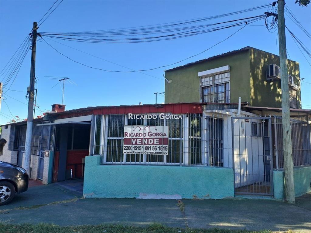 Casa en venta 2 dormitorios y cochera prox. a Luis Batll...