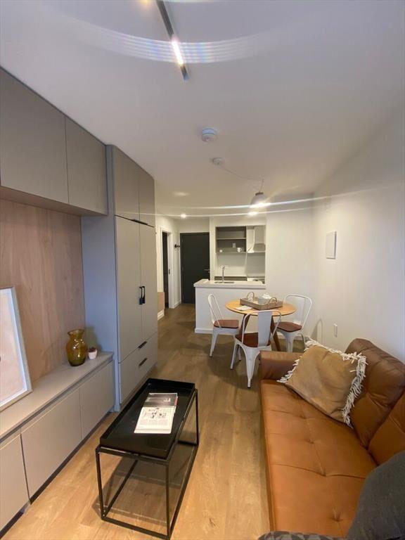 LOFT PISO ALTO SOBRE AV. DE LAS AMÉRICAS