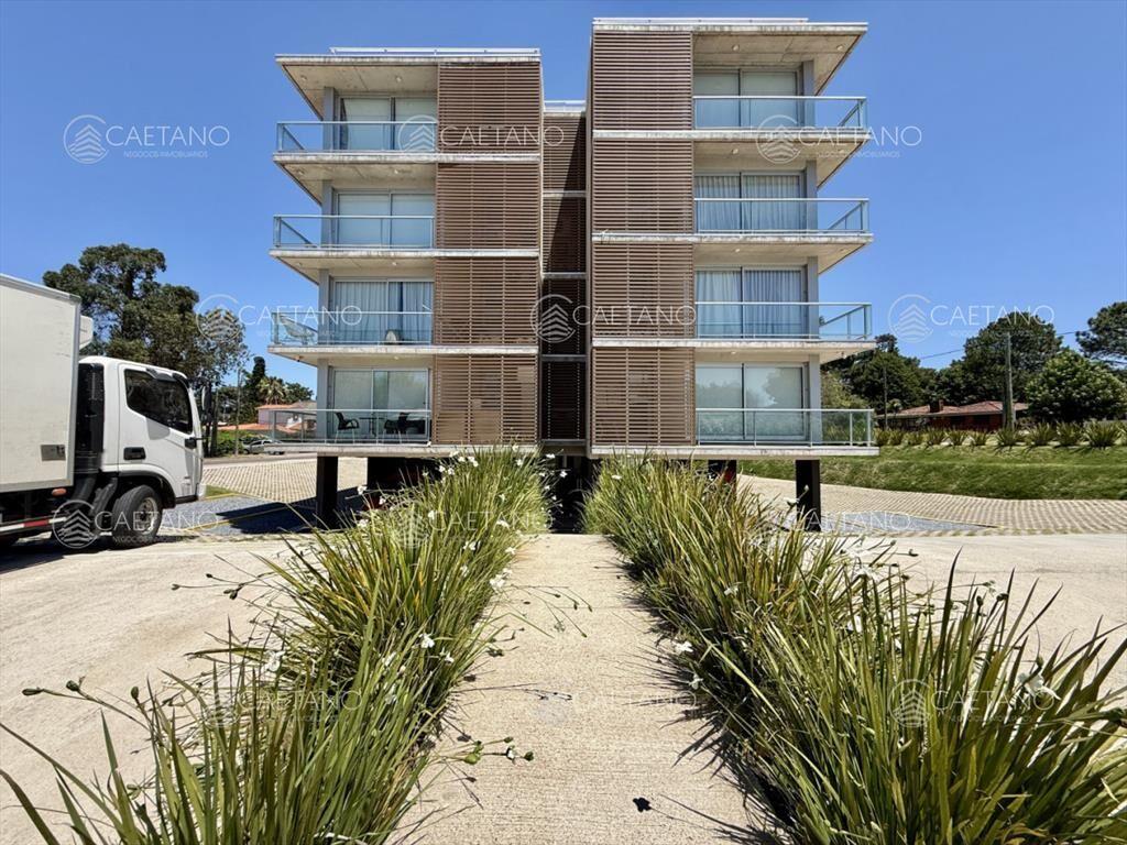 Apartamento en venta  Edificio Pinheiros  Parada