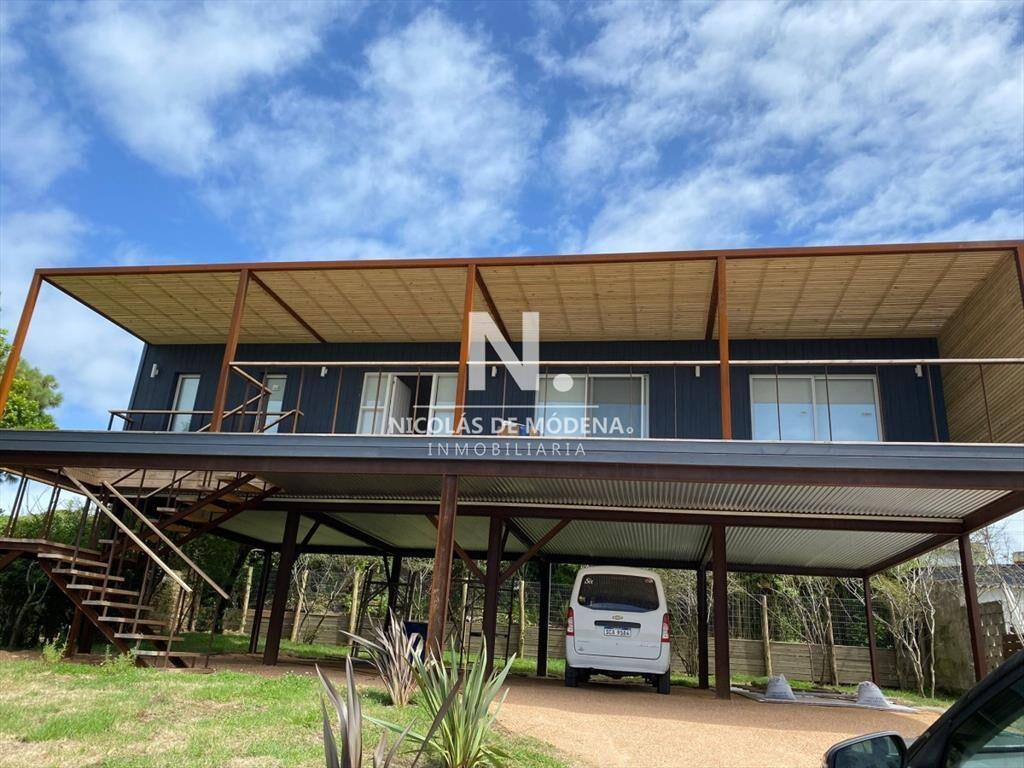 En venta espectacular casa en El Chorro - de 3