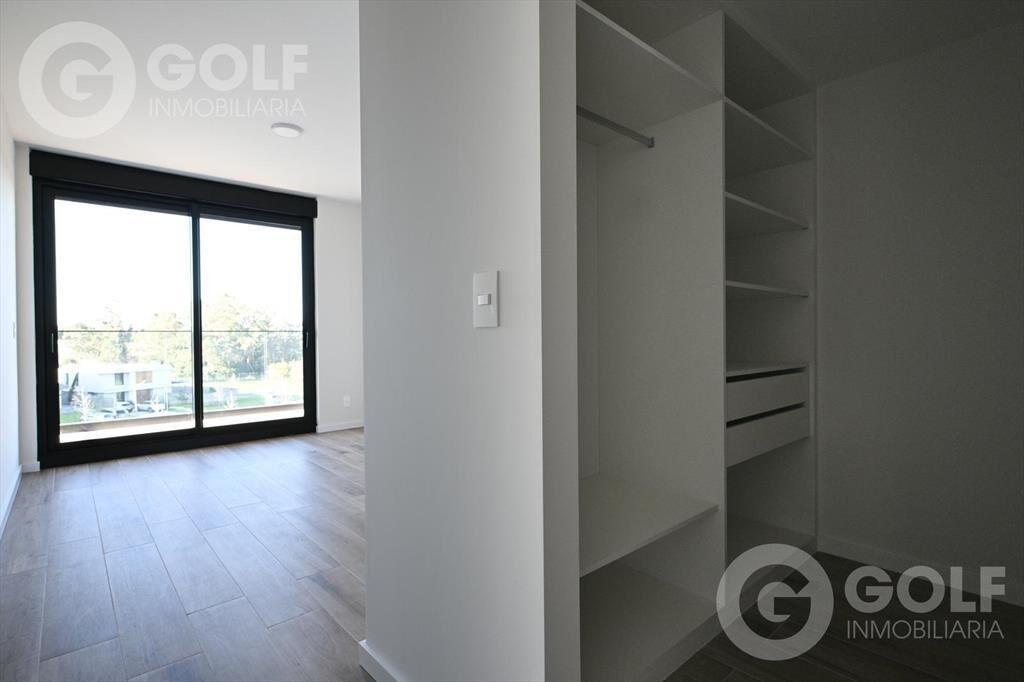 Venta apartamento de 2 dormitorios con terraza parrillero e