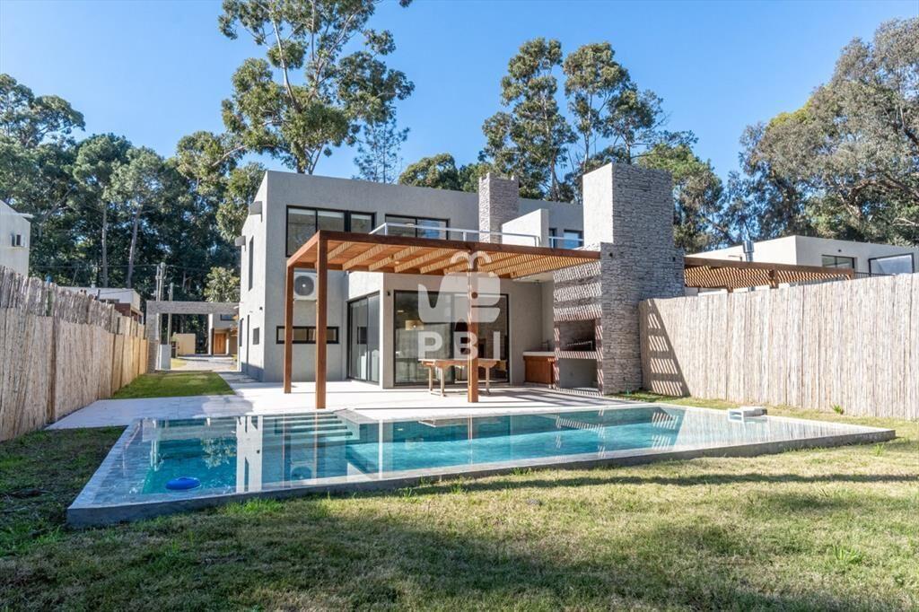 Casa en alquiler anual e invernal en Solanas Country, Punta