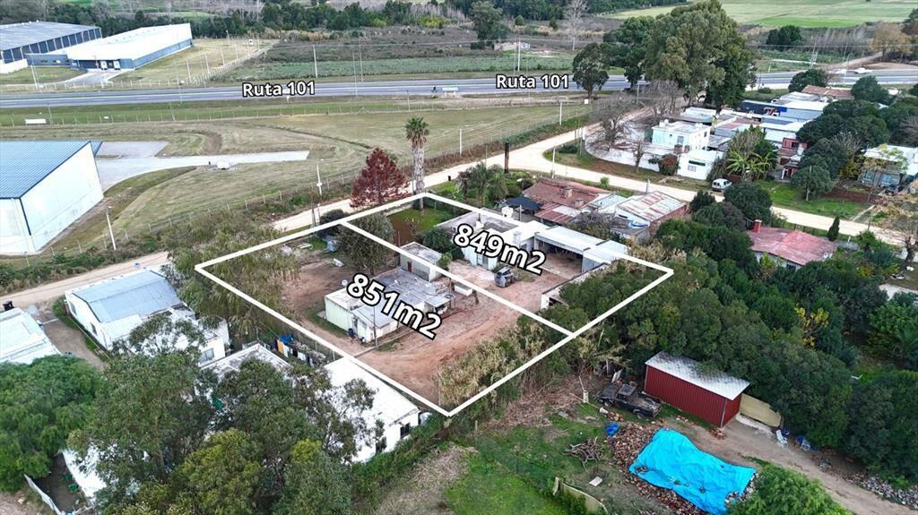 Vendo casa 2 Dormitorios y garaje  Barros Blancos