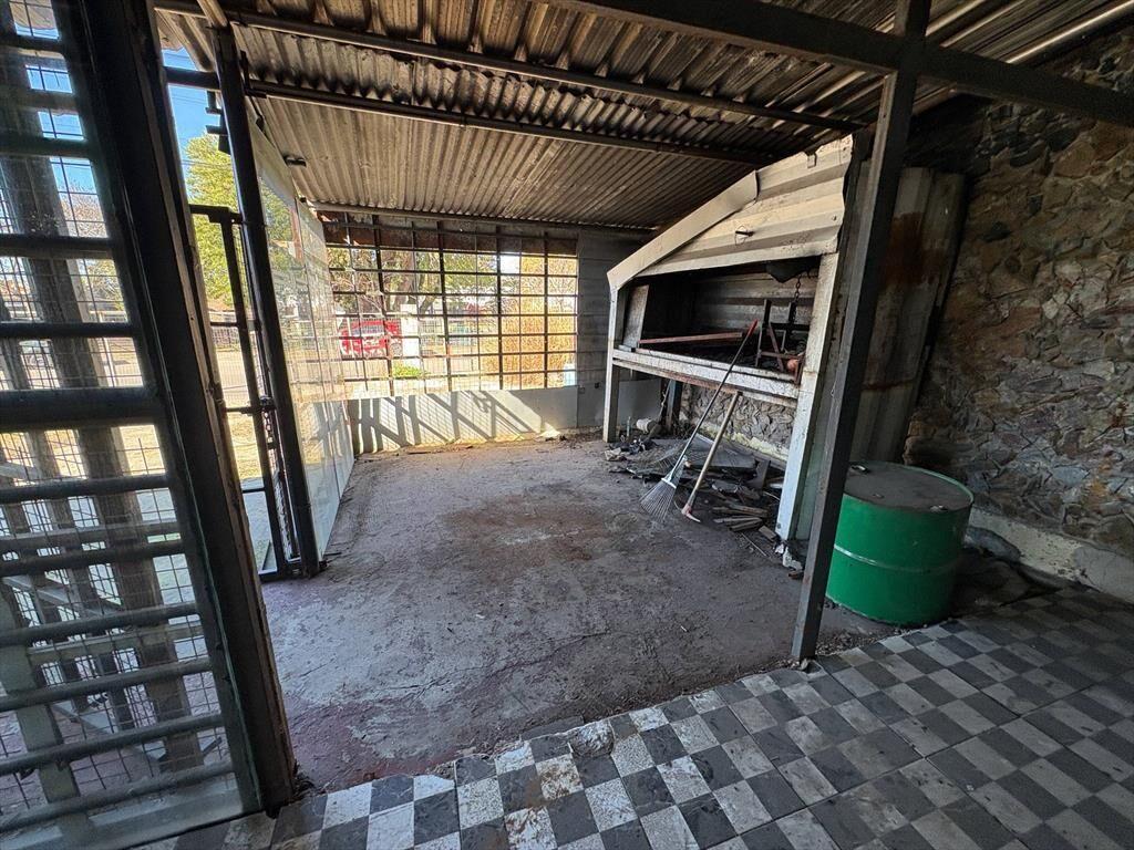 Alquiler - Local Comercial esquina en Paso de la Arena - Cam