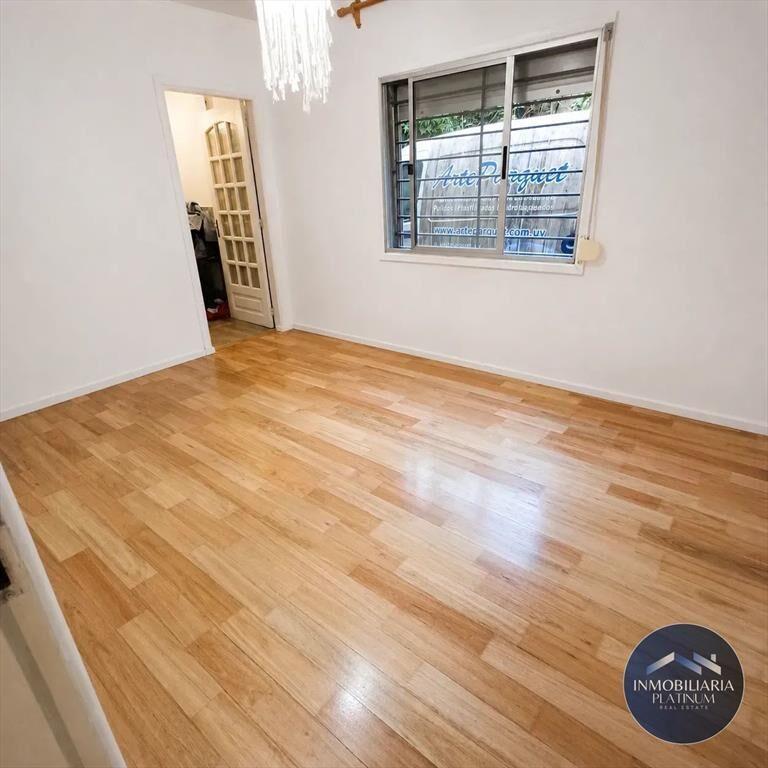 Casa en venta 4 dormitorios y piscina c/cochera en La Fl...