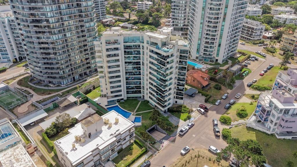 Alquiler temporada apartamento 3 dormitorios Aidy Grill Pun