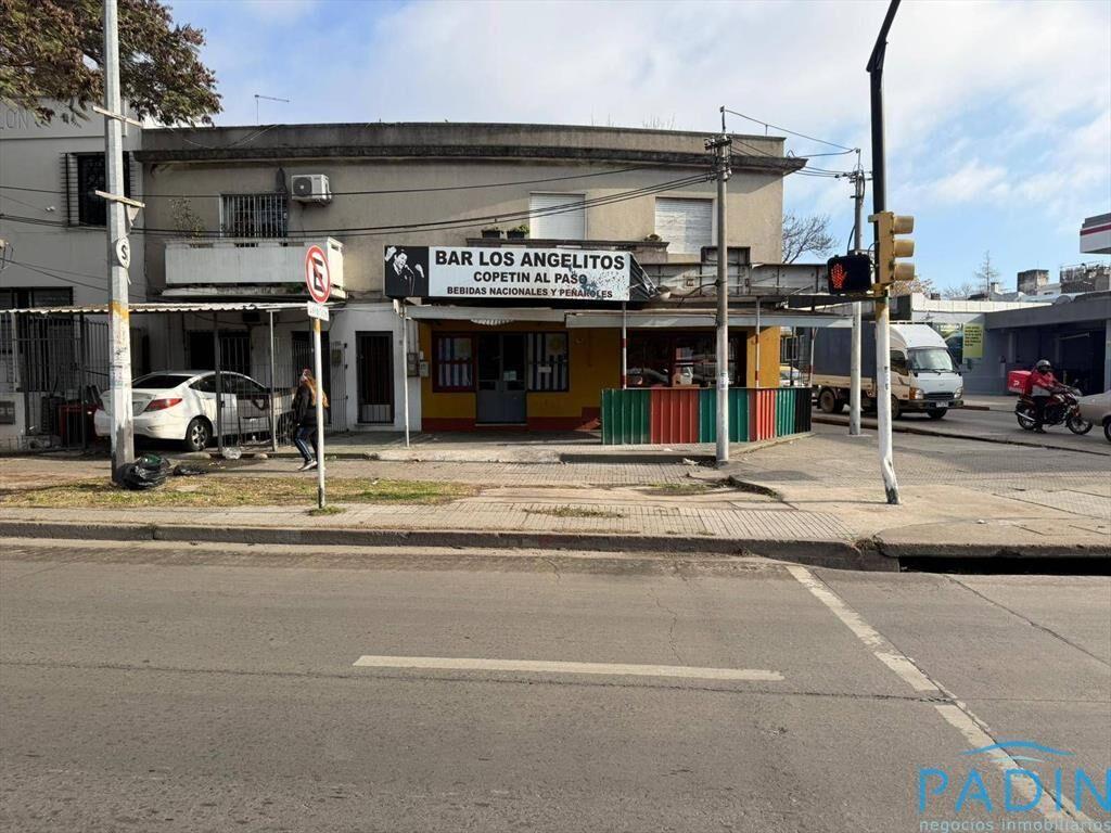 Venta Local Comercial con Vivienda en Barrio Cerrito