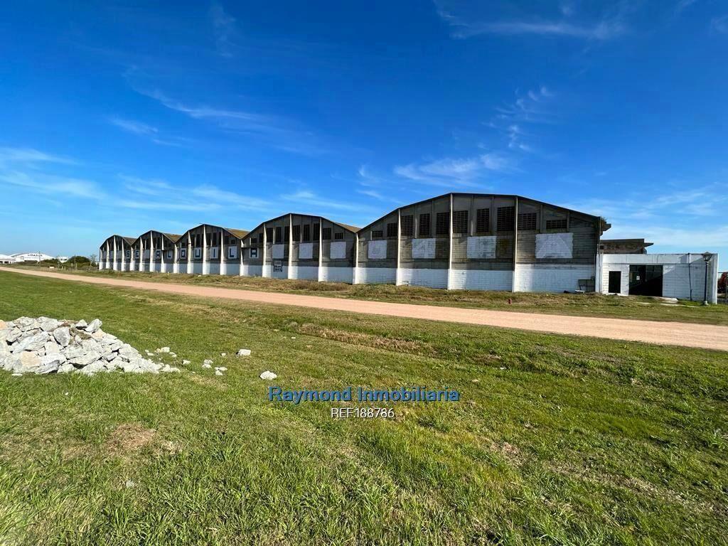 Alquiler depósito de 2000m2 Ruta 1 km 26 a 20km del puerto