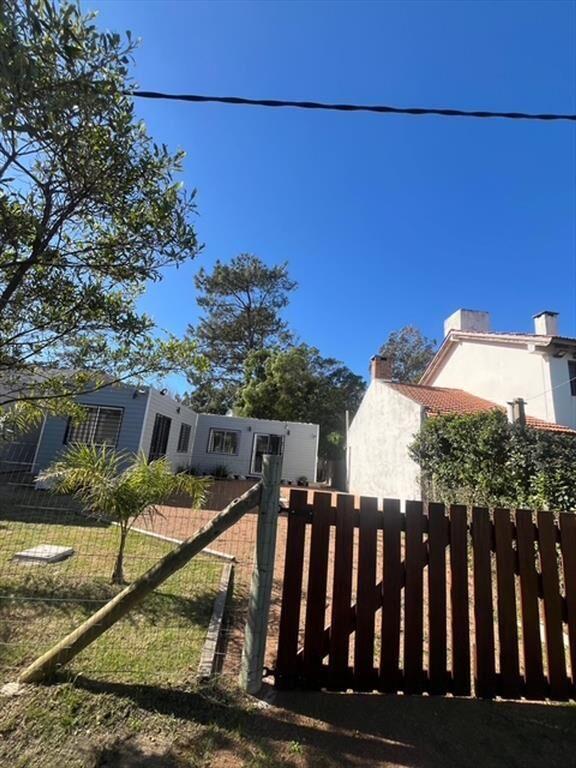 VENTA CASA 2 DORMITORIOS, BIARRITZ, CANELONES