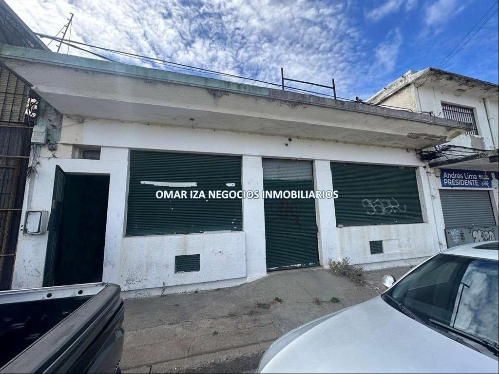 Alquiler y Venta local comercial a reciclar, prox Mercado M