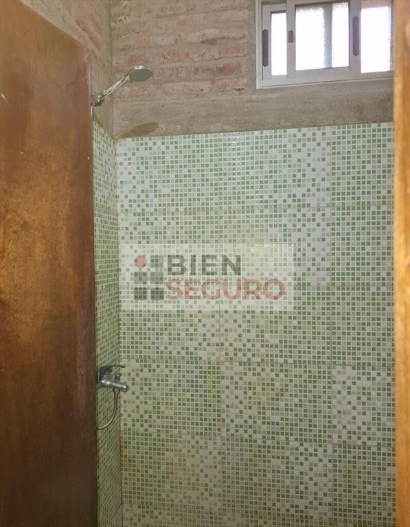 Sólida casa con gran terreno de 1.200 m², en venta en Las