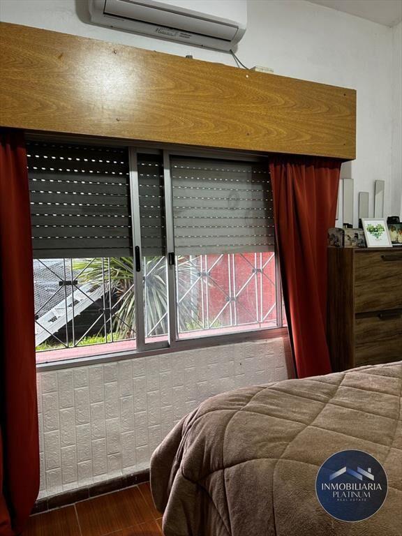 Venta 3 Casas con Renta y Cochera en Jardines del Hipódromo