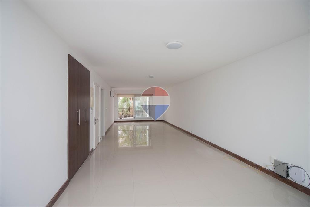 Venta apartamento sobre Rambla Punta Gorda