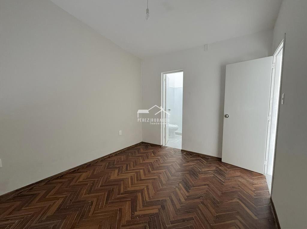 Alquiler apartamento de 1 dormitorio, planta baja- Carrasco