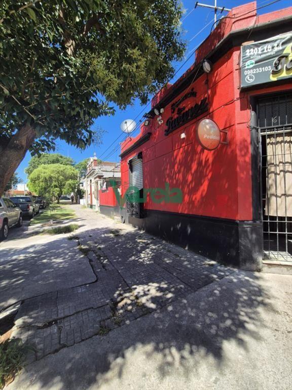 Venta un padron, una casa y dos locales Atahualpa