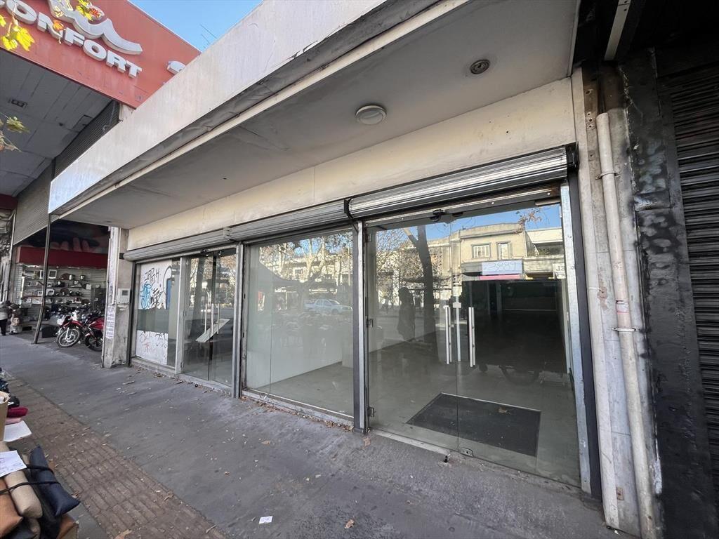 Alquiler local comercial 8 de Octubre (Larravide/Forteza) B